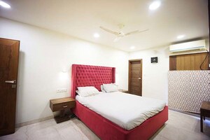 Bedroom in 6 BHK Apartment at Ellisbridge – for Sale