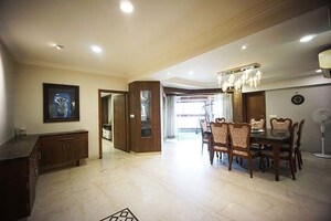 Living Room in 6 BHK Apartment at Ellisbridge – for Sale