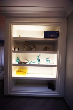 Furnished Amenities in 6 BHK Apartment at Ellisbridge – for Sale