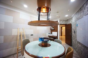 Bathroom in 6 BHK Apartment at Ellisbridge – for Sale