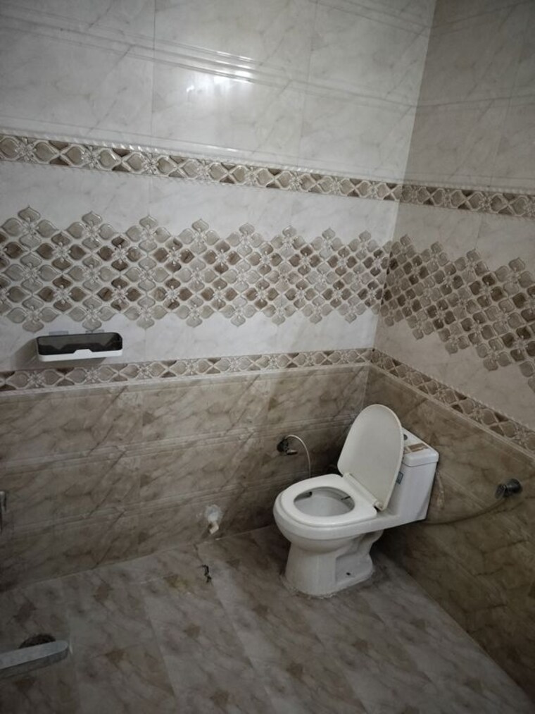 Bathroom, aerocity 2 Bedroom 250 Sq.Ft. Independent House In Aerocity Mohali 10482700