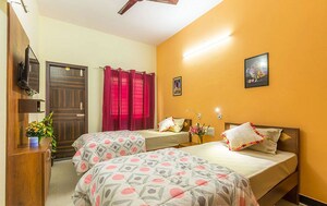 Bedroom in 1 RK Apartment at Suncity Avenue 102, Sector 102 – for Rent