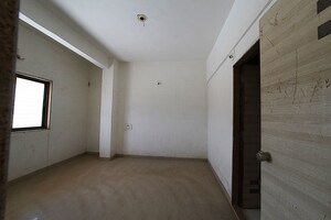 Room in 4 BHK Penthouse at Ellisbridge – for Sale