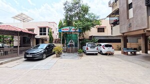 Parking in 4 BHK Penthouse at Ellisbridge – for Sale