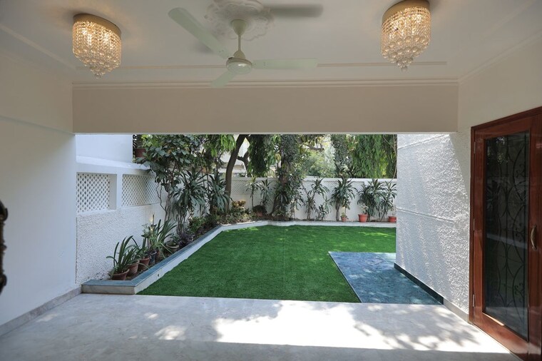 Swimming Pool, new friends colony 6+ Bedroom 4500 Sq.Ft. Independent House In New Friends Colony Delhi 10482712