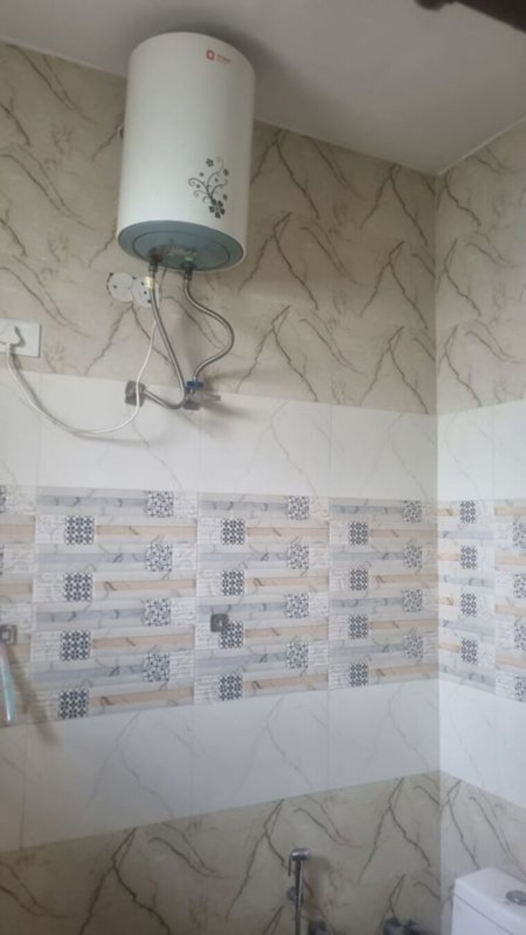 Bathroom, aerocity 1 RK 250 Sq.Ft. Builder Floor In Aerocity Mohali 10482714