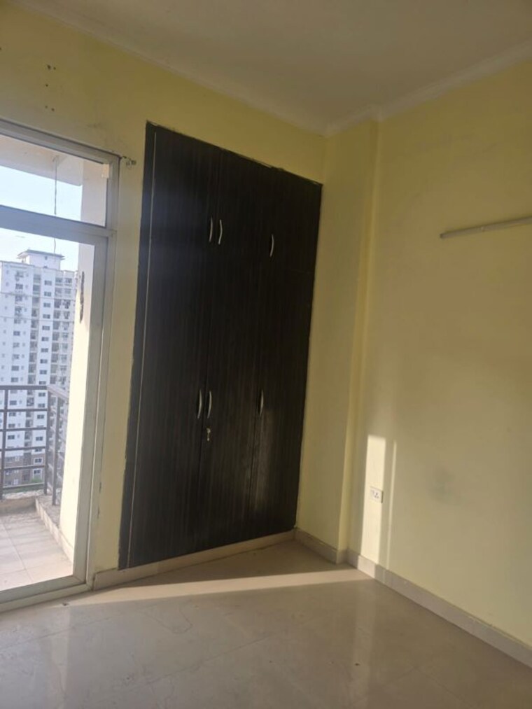 Room, nimbus-the-hyde-park 2.5 Bedroom 1150 Sq.Ft. Apartment In Sector 78 Noida 10482738