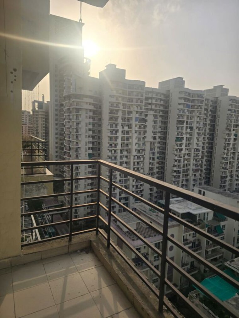 Balcony, nimbus-the-hyde-park 2.5 Bedroom 1150 Sq.Ft. Apartment In Sector 78 Noida 10482738