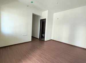 Room in 2 BHK Apartment at Puravankara Silversands, Mundhwa – for Rent