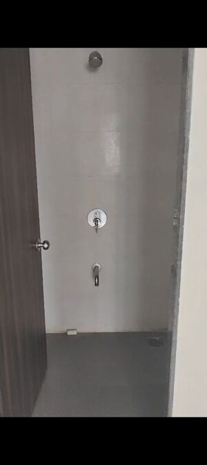 Room in 1 BHK Apartment at Lodha Crown Quality Homes, Majiwada – for Rent