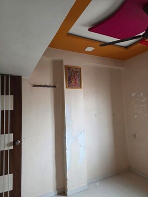 Bedroom in 2 BHK Apartment at Jivraj Park – for Rent
