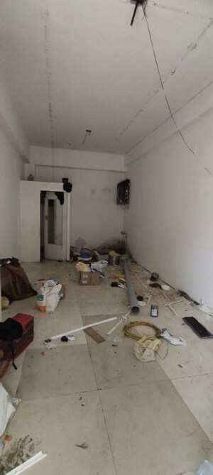 Living Room in  Shop at Vesu – for Rent