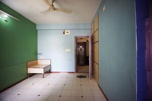 Bathroom in 1 BHK Apartment at Ellisbridge – for Sale
