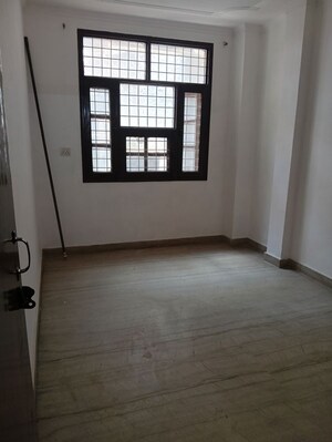 Room in 2 BHK Builder Floor at Kalkaji – for Rent