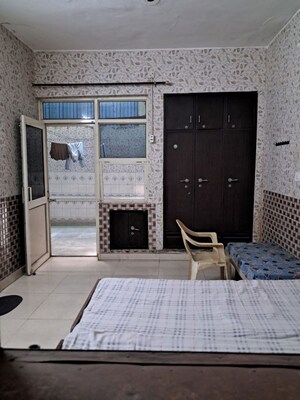 Team Area in 2 BHK Builder Floor at Jawahar Nagar – for Rent