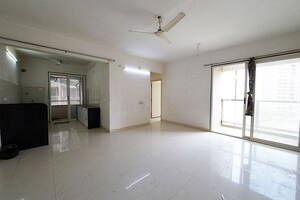 Room in 2 BHK Apartment at Ellisbridge – for Sale