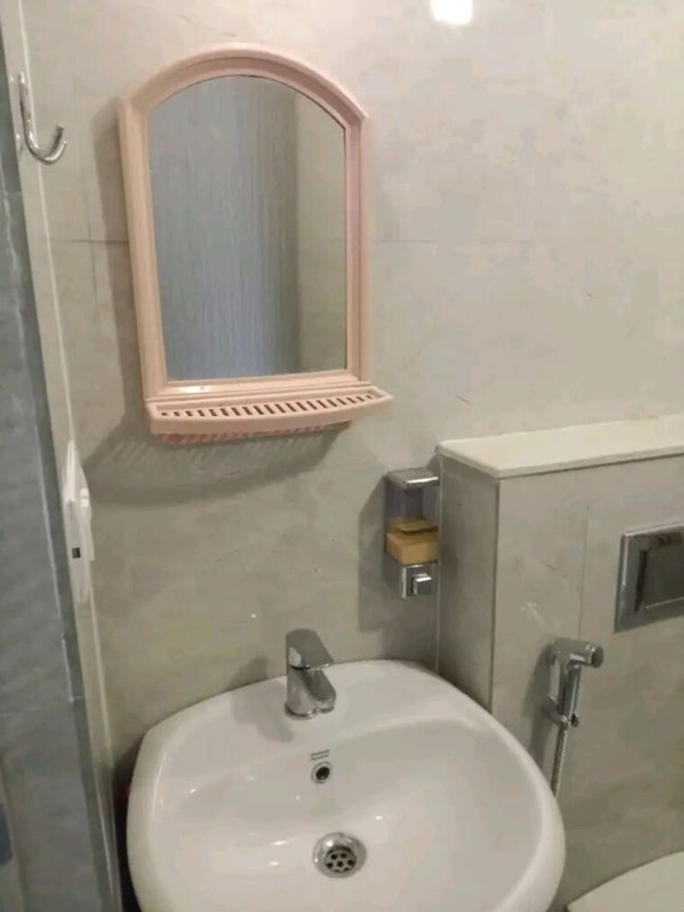 Bathroom, sheth-creators-vasant-oasis-lillium-bldg-16 2 Bedroom 700 Sq.Ft. Apartment In Andheri East Mumbai 10482811