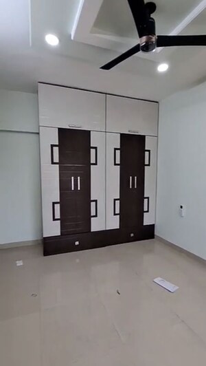 Bedroom in 2 BHK Apartment at Bhoj Bhavan, Chembur – for Rent