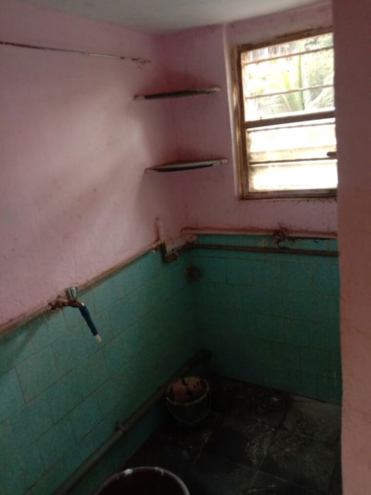 Bathroom, ashwin-society 1 Bedroom 450 Sq.Ft. Apartment In Vishnu Nagar Thane 10482845