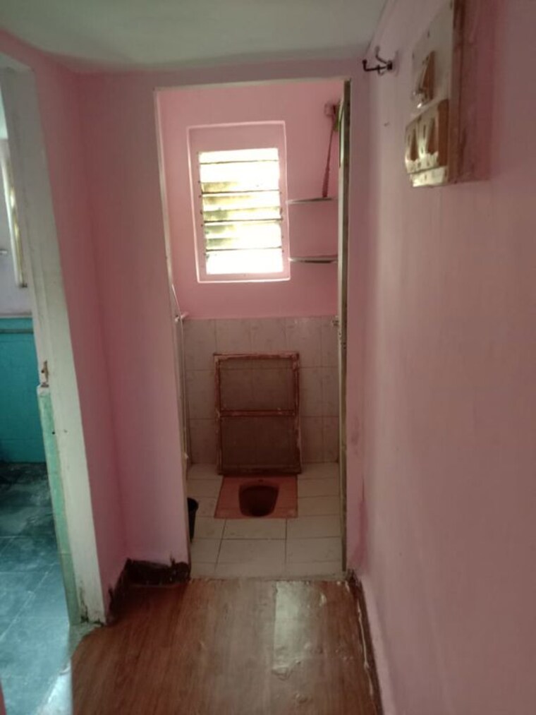 Bathroom, ashwin-society 1 Bedroom 450 Sq.Ft. Apartment In Vishnu Nagar Thane 10482845
