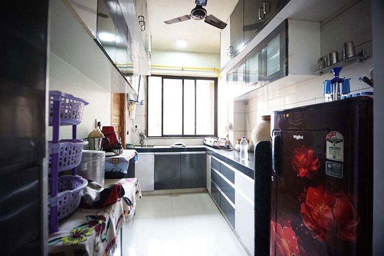 Kitchen, ranip 2 Bedroom 130 Sq.Yd. Apartment In Ranip Ahmedabad 10482875