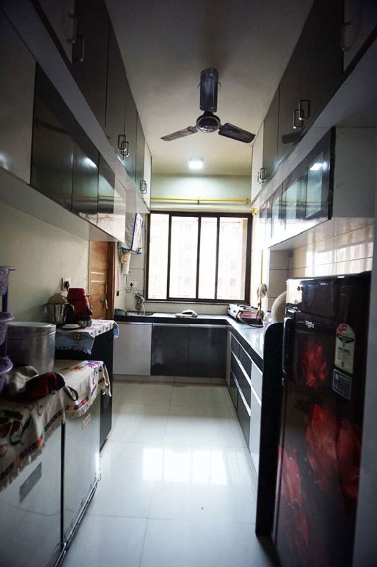 Kitchen, ranip 2 Bedroom 130 Sq.Yd. Apartment In Ranip Ahmedabad 10482875