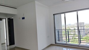 Room in 2 BHK Apartment at Happy Valley, Manpada – for Rent