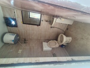 Bathroom in 1 BHK Builder Floor at Malviya Nagar – for Rent