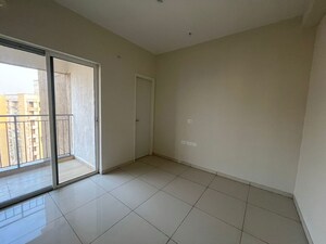Room in 2 BHK Apartment at Godrej Park Ridge, Manjari – for Rent