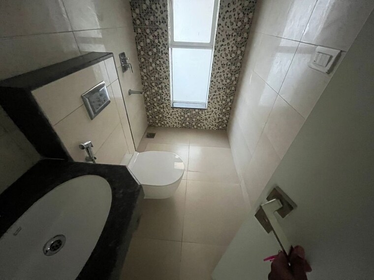 Bathroom, godrej-park-ridge 2 Bedroom 650 Sq.Ft. Apartment In Manjari Pune 10482915