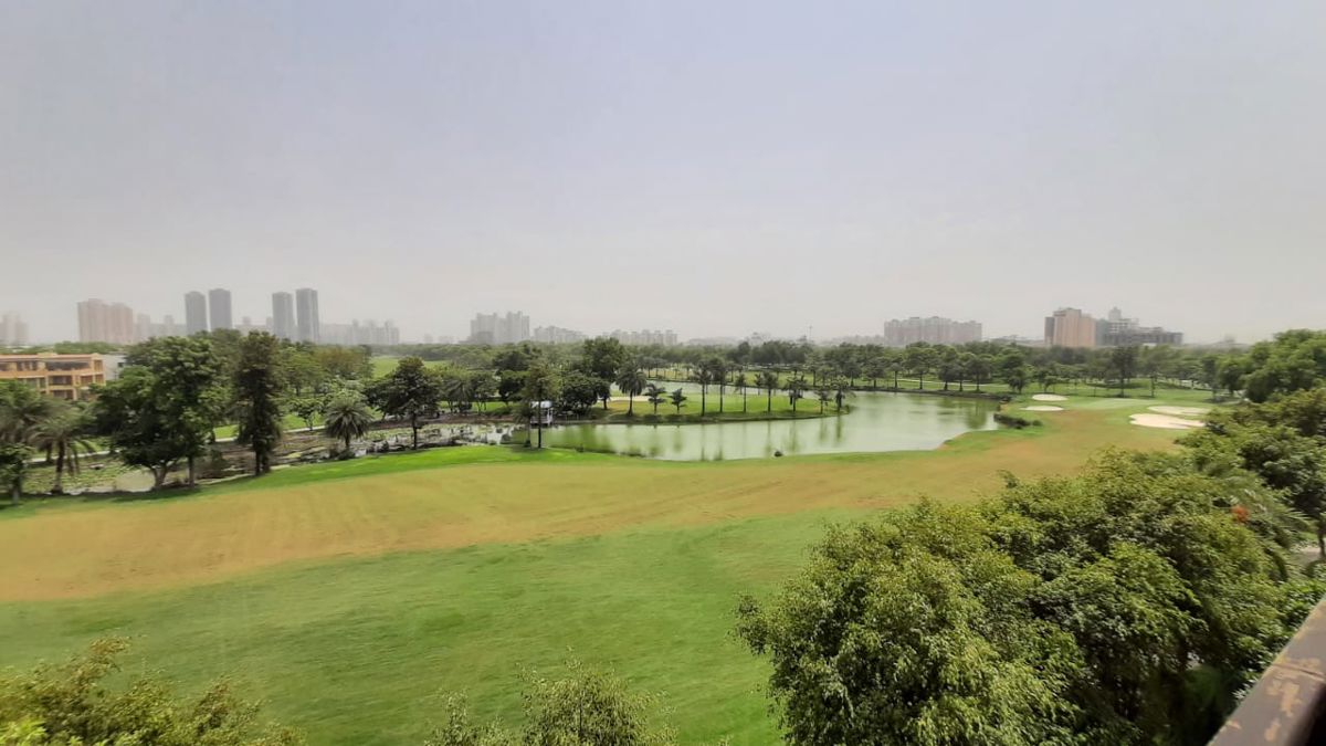 3 BHK + Extra Room 2200 Sq.Ft. Apartment in Jaypee Greens The Castille ii
