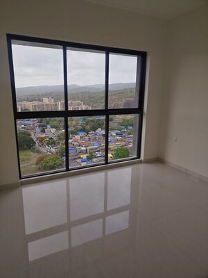 Room in 2 BHK Apartment at Lodha Woods, Kandivali East – for Rent