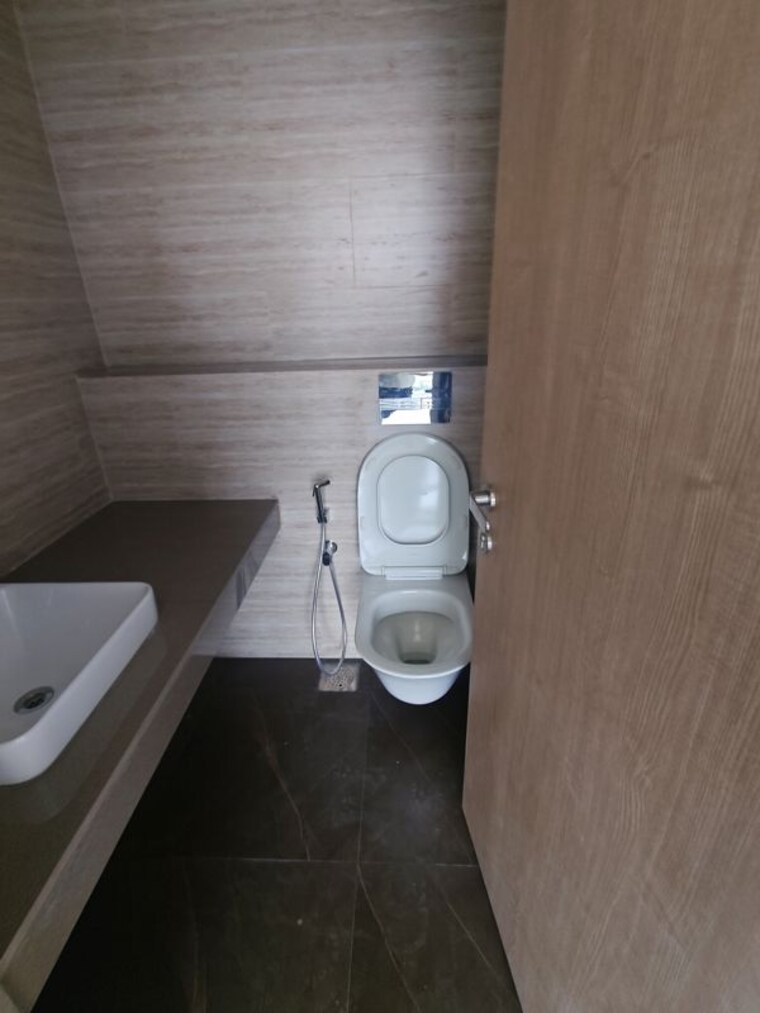 Bathroom, lodha-woods 2 Bedroom 766 Sq.Ft. Apartment In Kandivali East Mumbai 10482960