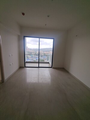 Room in 2 BHK Apartment at Lodha Woods, Kandivali East – for Rent