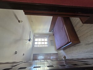 Master Bedroom in 3 BHK Apartment at Mahim – for Rent