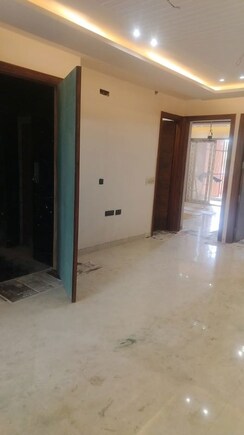 3 BHK + Servant Room Builder Floor For Sale in South City 1