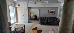 Team Area in 2 BHK Apartment at Satellite – for Rent