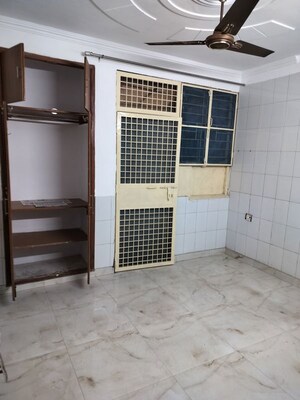 1 BHK Apartment For Rent in Sector 14 Dwarka