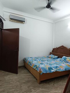1 BHK Builder Floor For Rent in Maidan Garhi