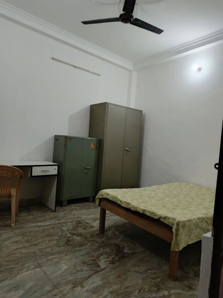 Hall, maidan garhi 1 Bedroom 450 Sq.Ft. Builder Floor In Maidan Garhi Delhi 10483011