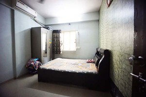 Bedroom in 2 BHK Apartment at Ellisbridge – for Sale