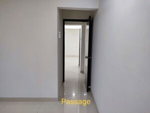 Furnished Amenities in 2 BHK Apartment at Teenmurti Summit, Borivali East – for Sale