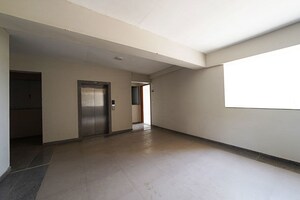 Room in 3 BHK Apartment at Vaishnodevi Circle – for Sale