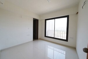 Room in 3 BHK Apartment at Vaishnodevi Circle – for Sale