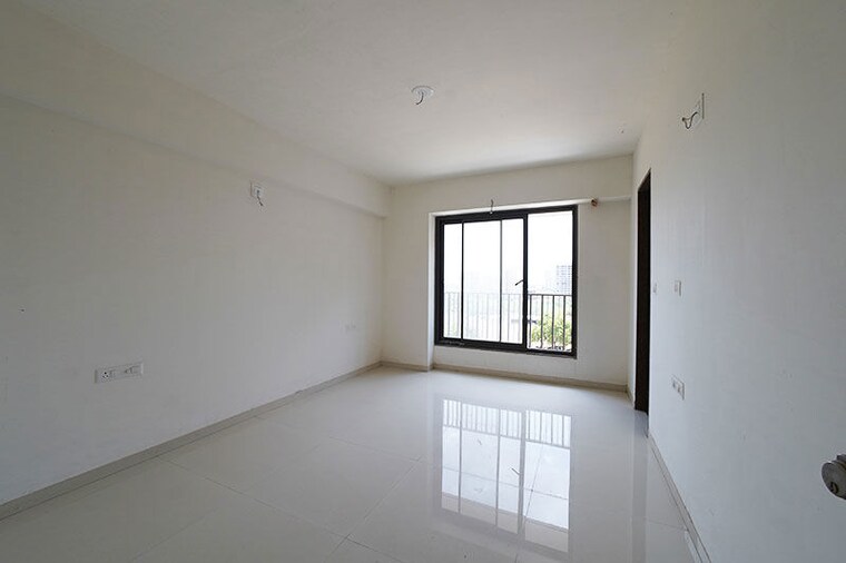 Room, vaishnodevi circle 3 Bedroom 206 Sq.Yd. Apartment In Vaishnodevi Circle Ahmedabad 10483030