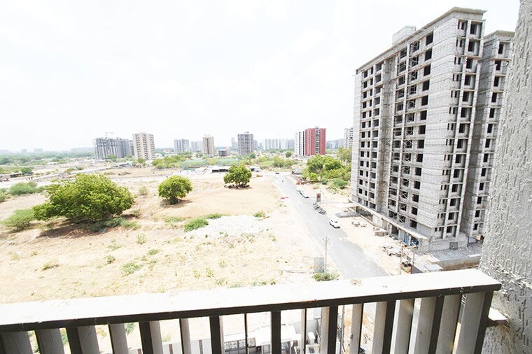 Exterior View, vaishnodevi circle 3 Bedroom 206 Sq.Yd. Apartment In Vaishnodevi Circle Ahmedabad 10483030