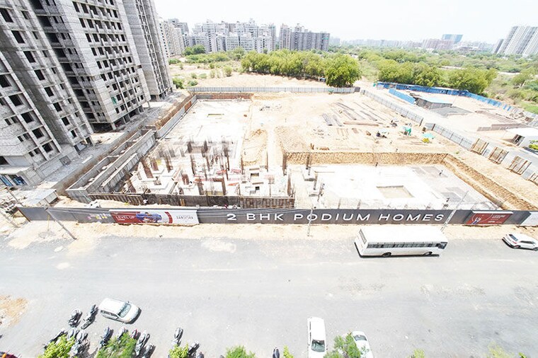 Exterior View, vaishnodevi circle 3 Bedroom 206 Sq.Yd. Apartment In Vaishnodevi Circle Ahmedabad 10483030