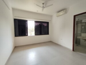 Room in 3 BHK Villa at Mantra Essence, Undri – for Sale