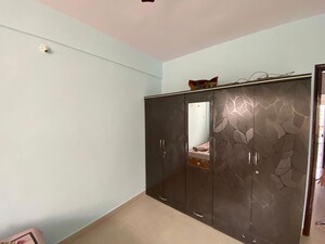 Room in 2.5 BHK Apartment at Ramesh Hermes Heritage Row Houses, Shastrinagar – for Rent