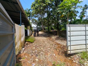   Land at Kakkanad – for Rent